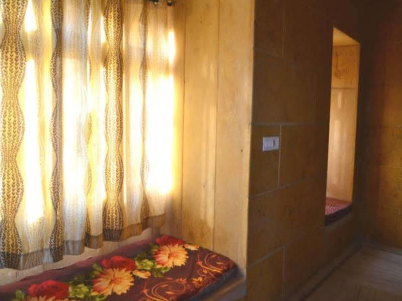 ג'איסלמר Hotel Qutub Villa מראה חיצוני תמונה