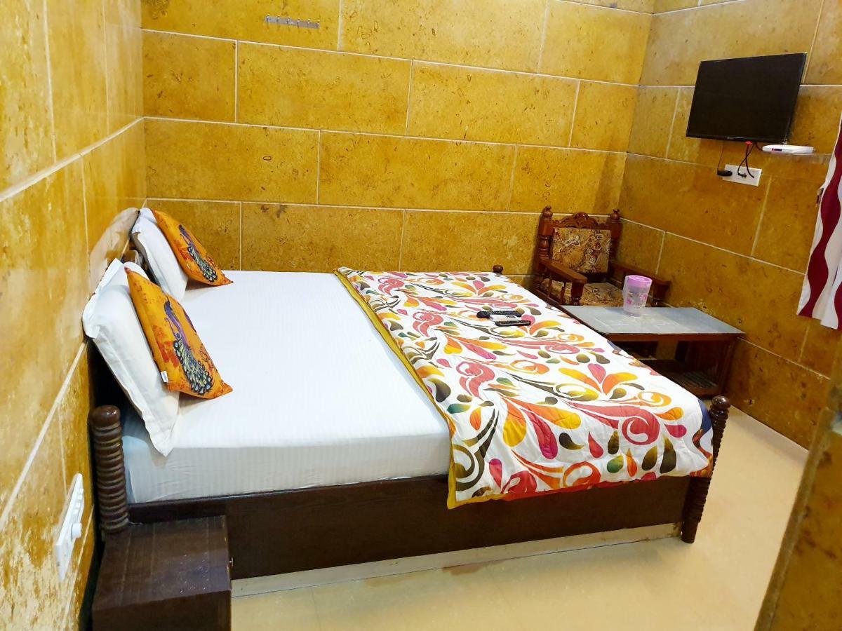 ג'איסלמר Hotel Qutub Villa חדר תמונה